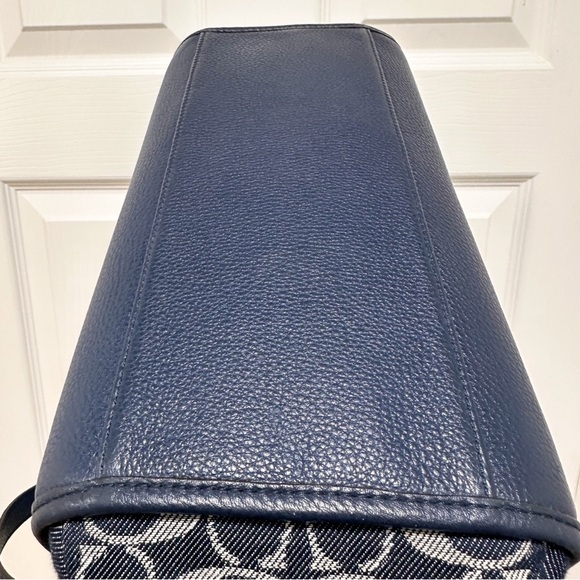 Coach Park Carrie Large Tote in Signature Denim Canvas with Blue Leather Trim - Picture 5 of 12